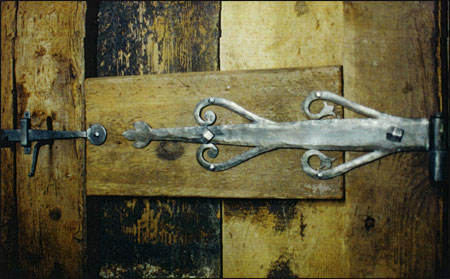 silver hinge