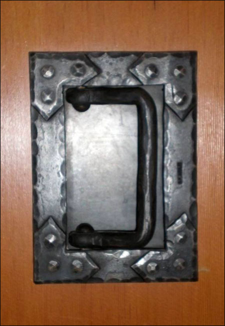 obsidian door handle